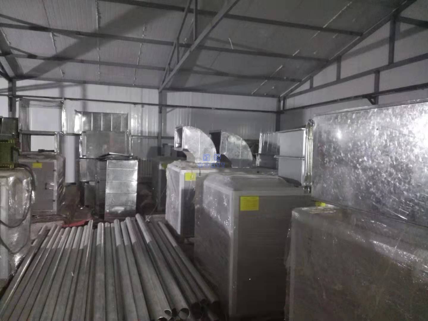 我公司為海拉爾醫(yī)院PCR實驗室提供和安裝凈化空調(diào)機組驗收完畢(圖2)